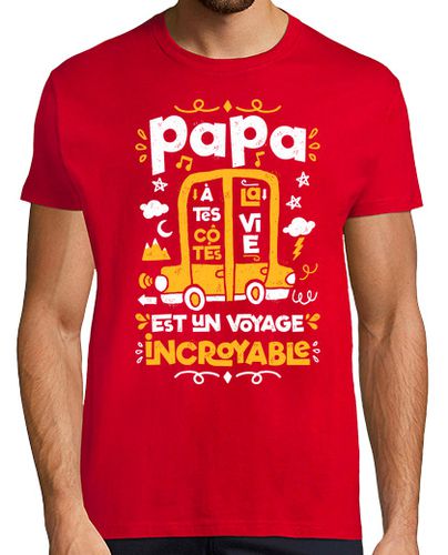 Camiseta Hombre Manga Corta Papa à tes côtés la vie est un voyage incroyable laTostadora - latostadora.com - Modalova