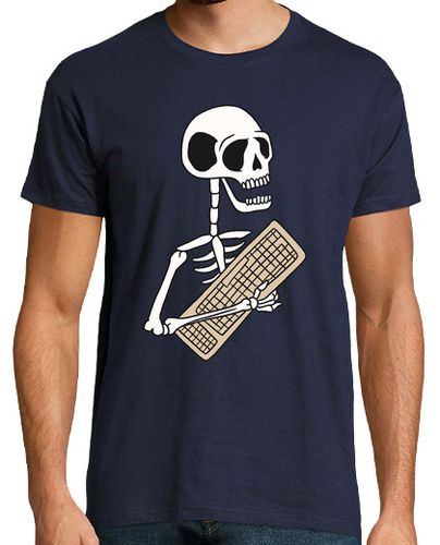 Camiseta Esqueleto Geek Teclado PC Informática Humor Programador Geek Halloween - latostadora.com - Modalova