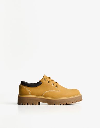 A Zapato Detalle Acolchado Hombre 41 " - Bershka - Modalova