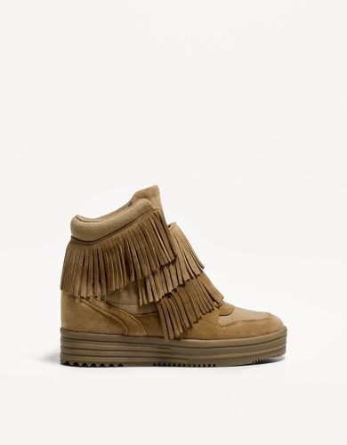 Zapatillas Abotinadas Cuña Con Flecos Mujer 38 - Bershka - Modalova