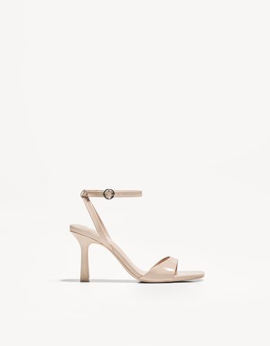 Er 39 Crudo" - Bershka - Modalova