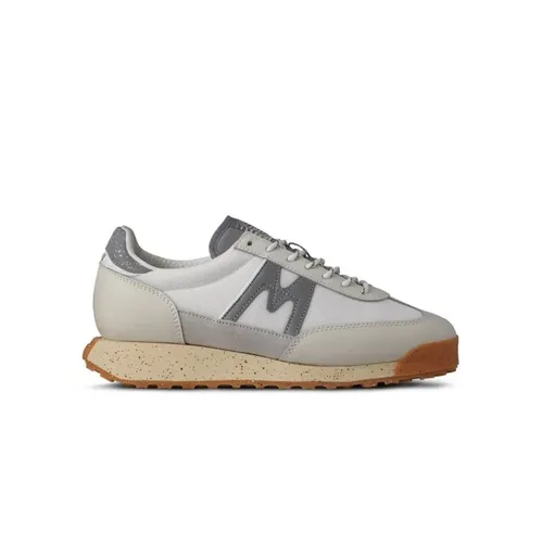 Puma - Shoes > Sneakers - Beige - Puma - Modalova