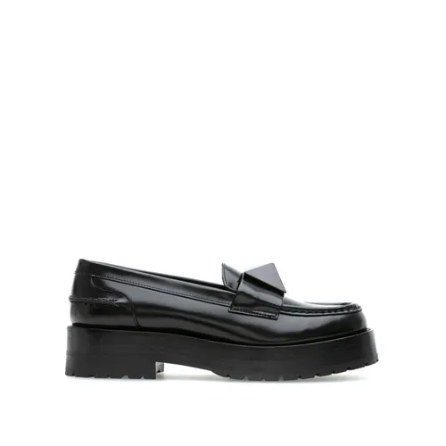 Shoes > Flats > Loafers - - Valentino Garavani - Modalova