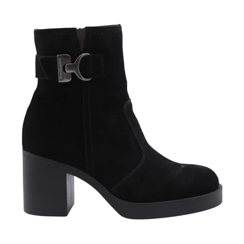 Shoes > Boots > Heeled Boots - - Nerogiardini - Modalova