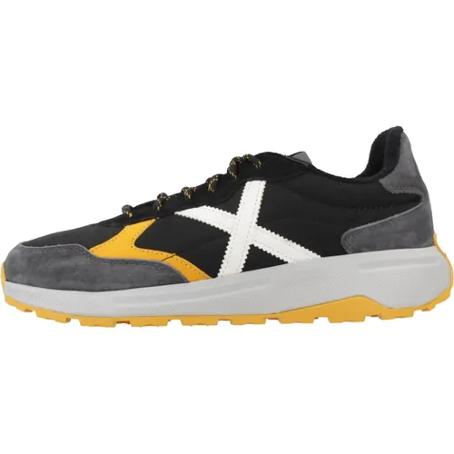 Shoes > Sneakers - - Munich - Modalova