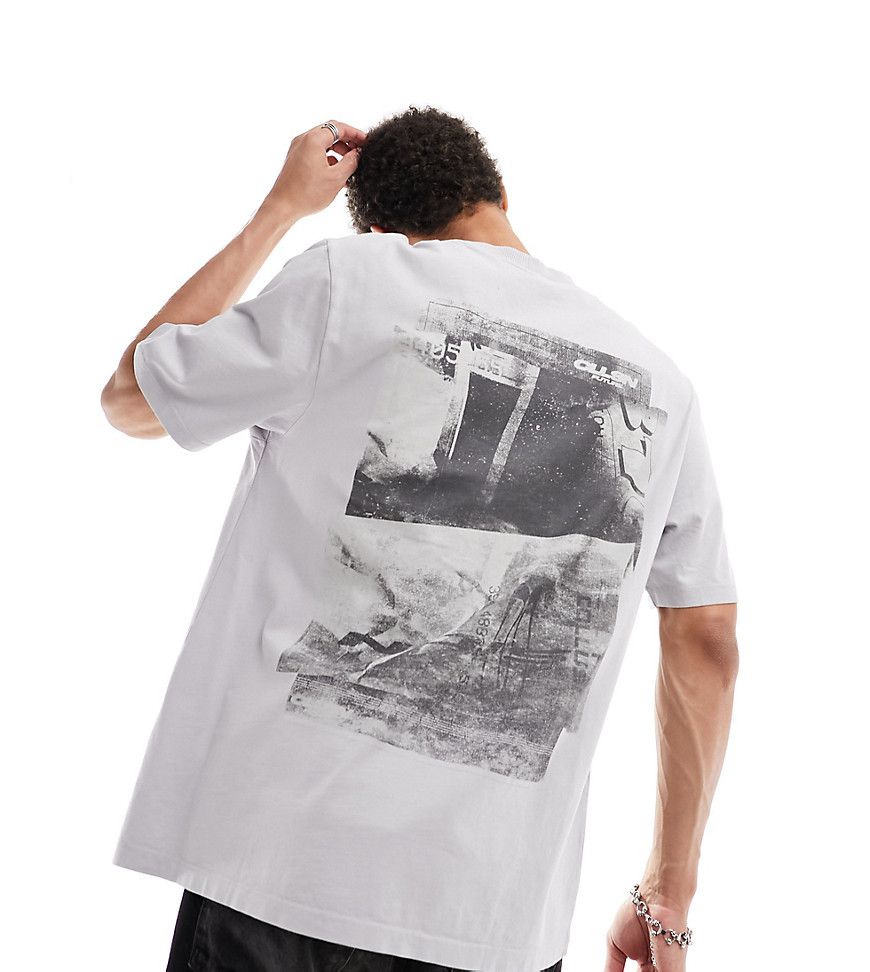 T-shirt stile skater color pietra slavato con grafica polaroid sul retro - Collusion - Modalova