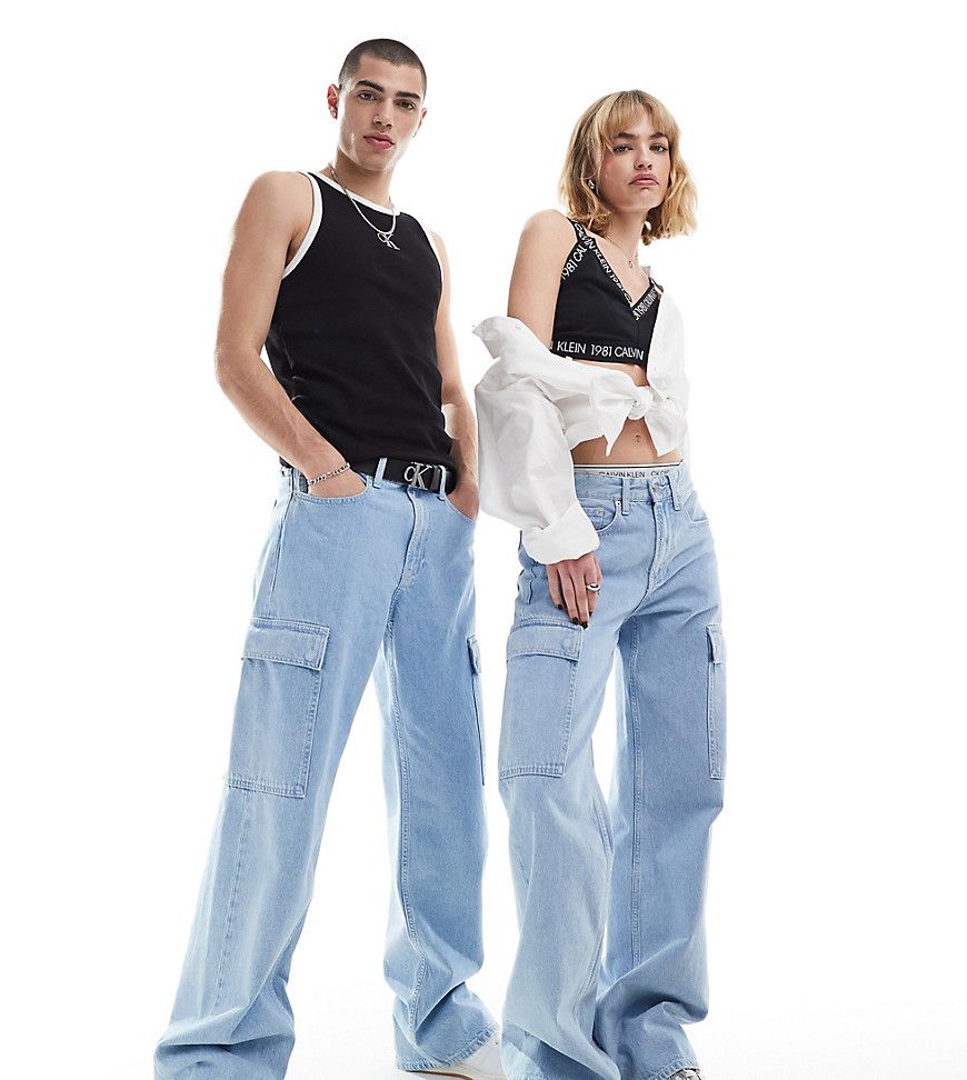 Jeans cargo unisex ampi anni '90 lavaggio chiaro - In esclusiva per ASOS - Calvin Klein Jeans - Modalova