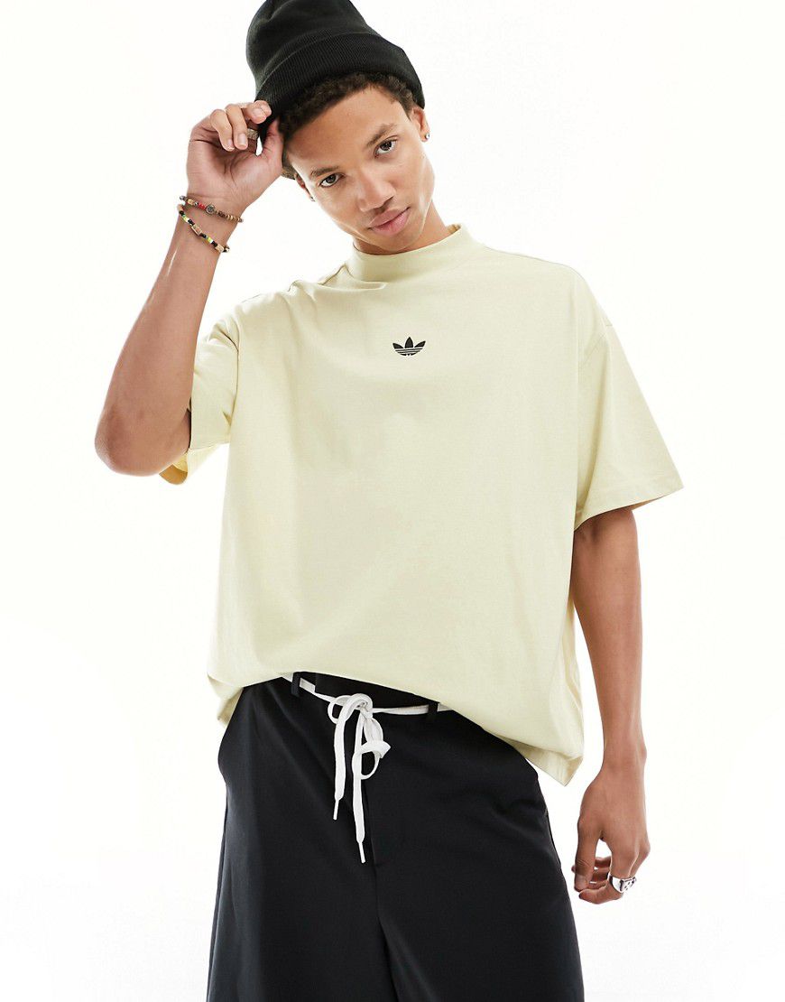 T-shirt accollata unisex stile basket color beige sabbia - adidas Originals - Modalova