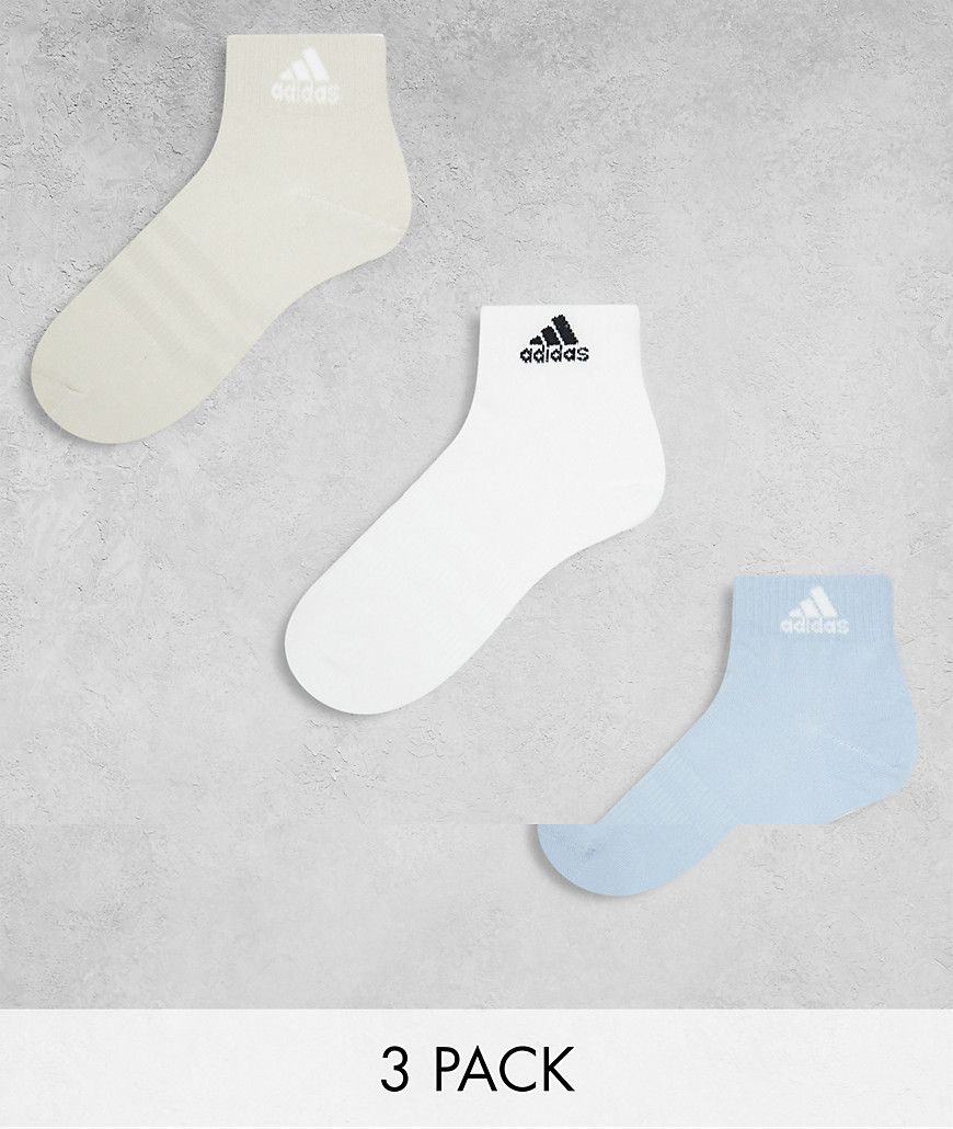 Adidas - Confezione da 3 paia di calzini bianchi, blu e pietra - adidas performance - Modalova