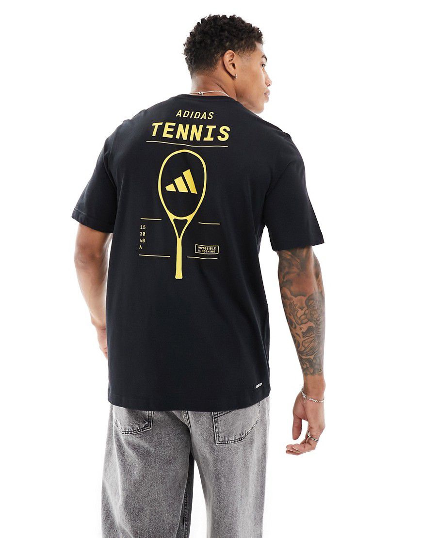 Adidas - Tennis - T-shirt nera con grafica sul retro - adidas performance - Modalova