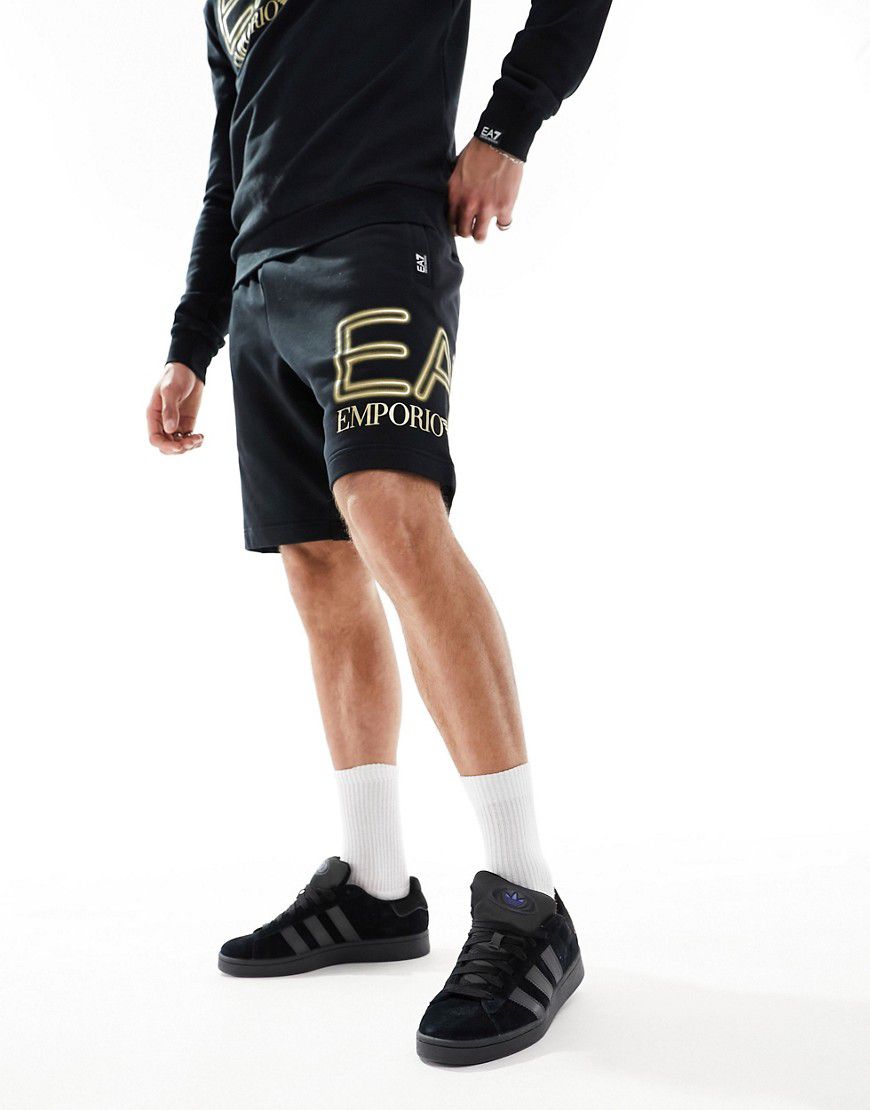 Armani - - Pantaloncini della tuta neri con logo fluo laterale grande in coordinato - EA7 - Modalova