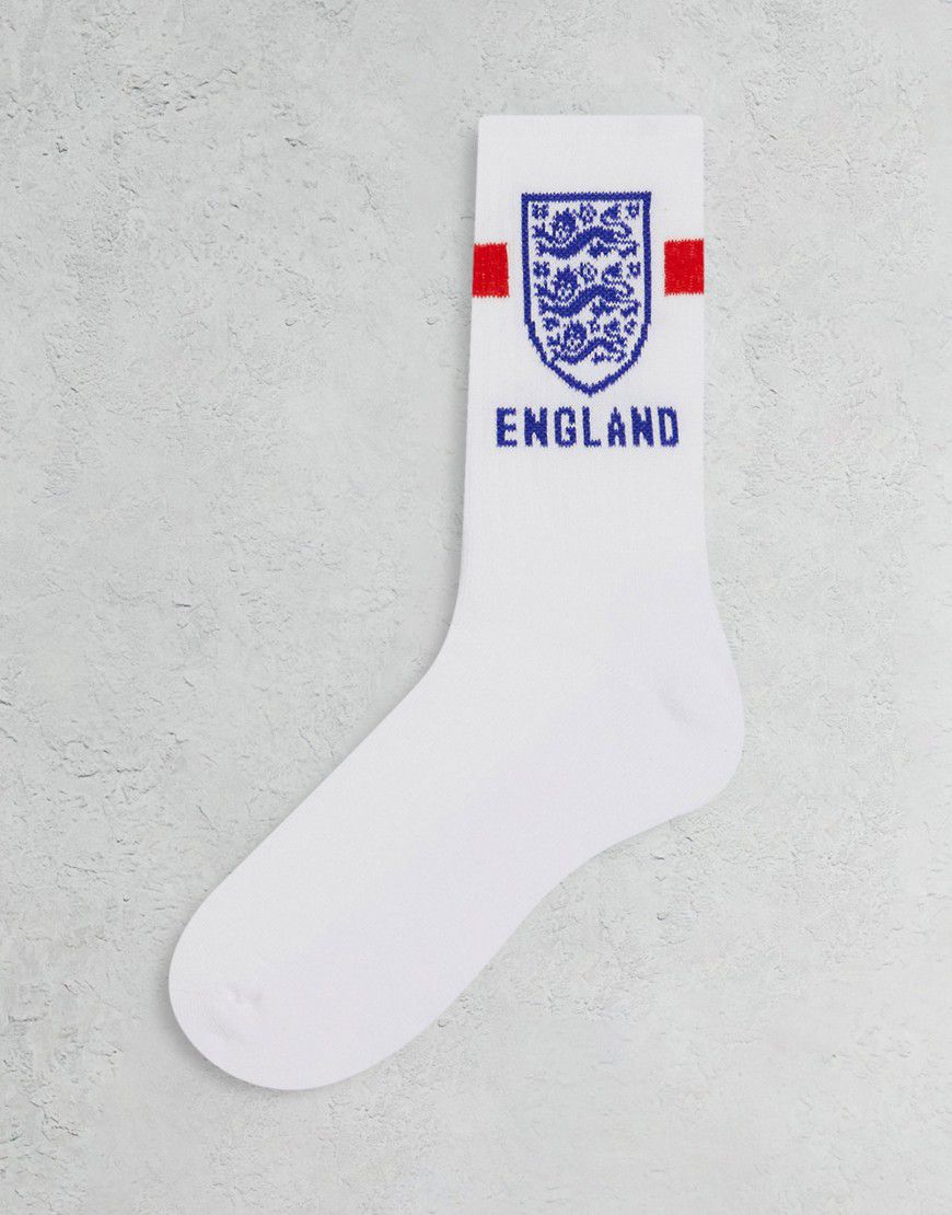 Calzini sportivi bianchi con stemma dell'Inghilterra - ASOS DESIGN - Modalova