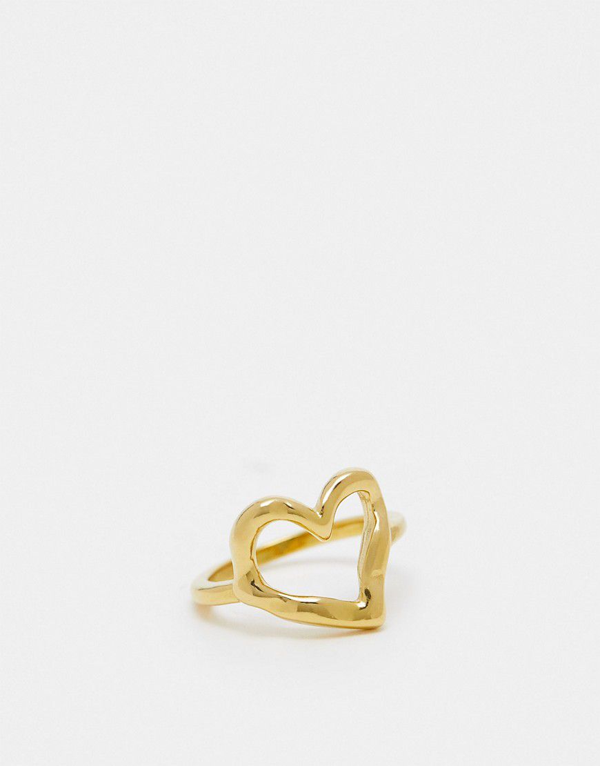 Anello in acciaio inossidabile waterproof dorato a forma di cuore colato - ASOS DESIGN - Modalova
