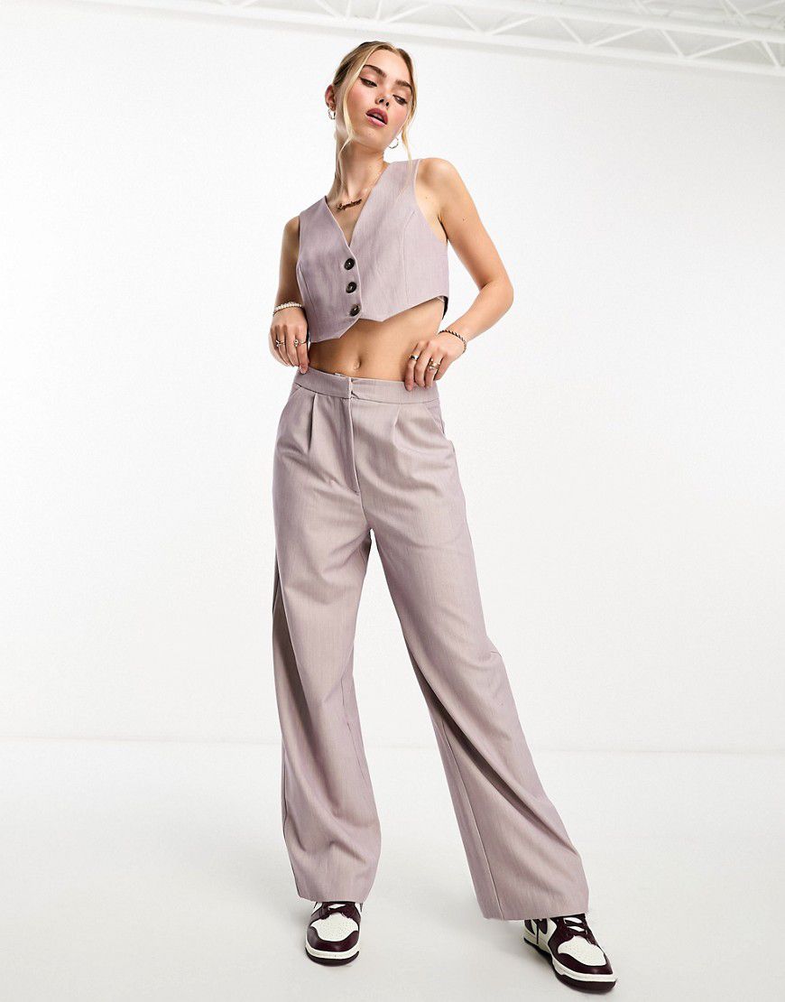 Pantaloni color visone sartoriali a fondo ampio in coordinato - ASOS DESIGN - Modalova