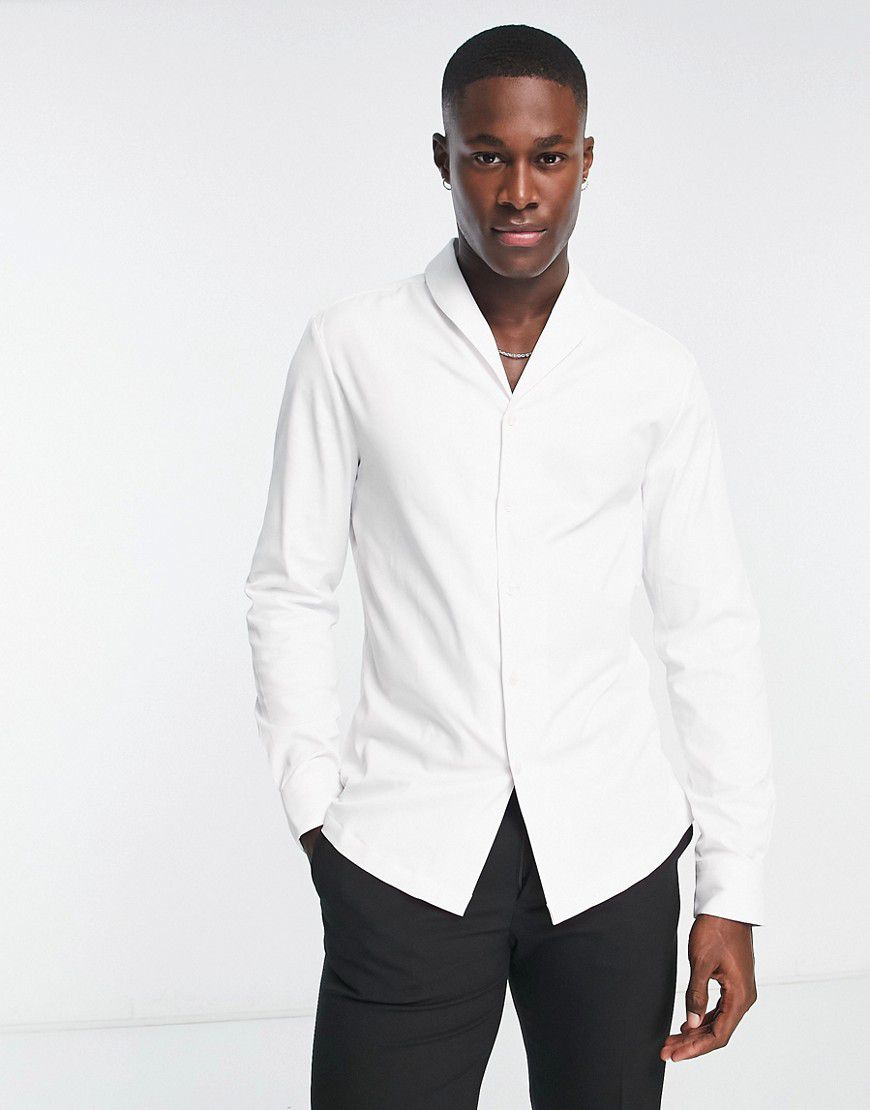 Premium - Camicia slim bianca in rasatello con scollo sciallato - ASOS DESIGN - Modalova