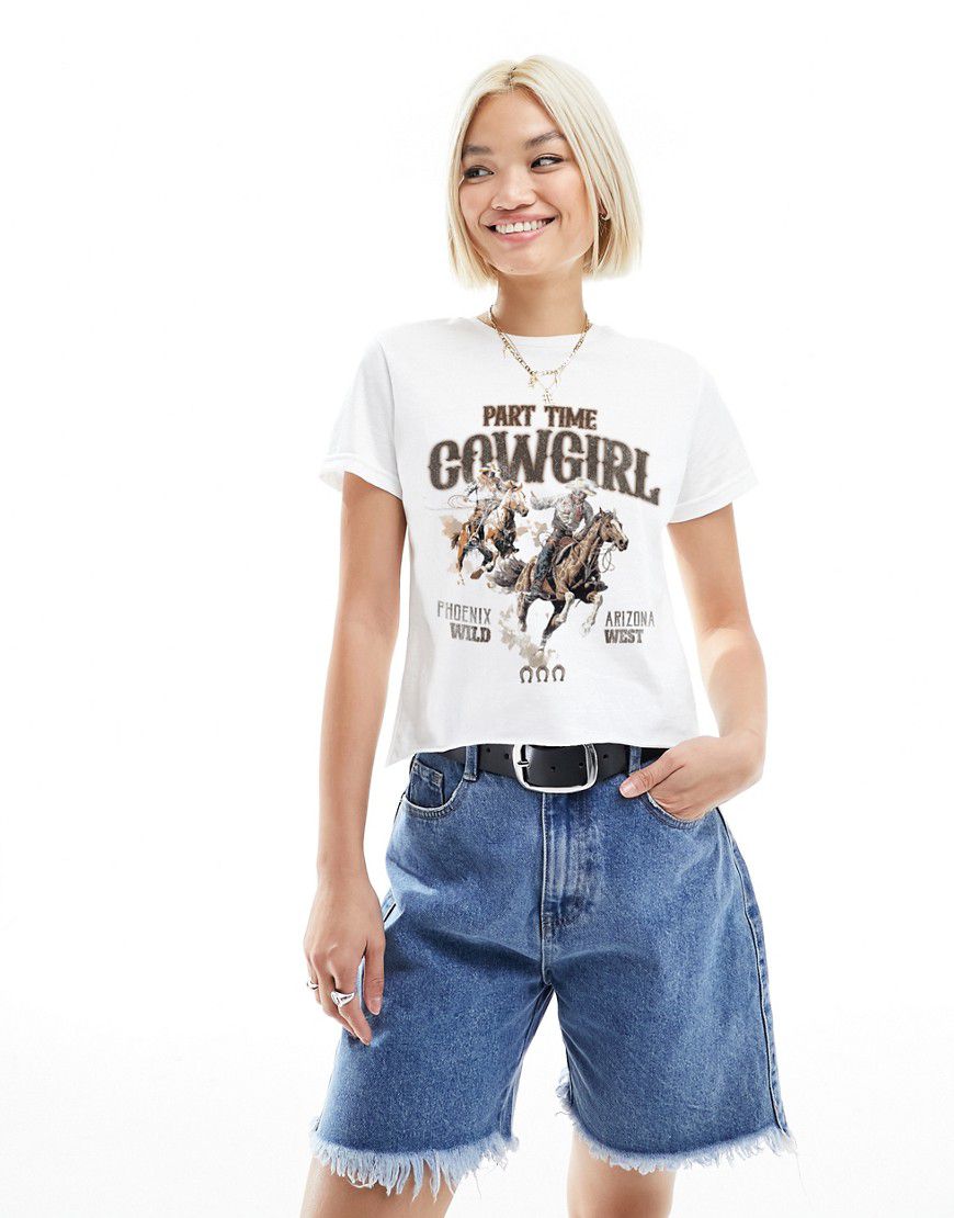 T-shirt mini bianca con stampa grafica "cowgirl" - ASOS DESIGN - Modalova