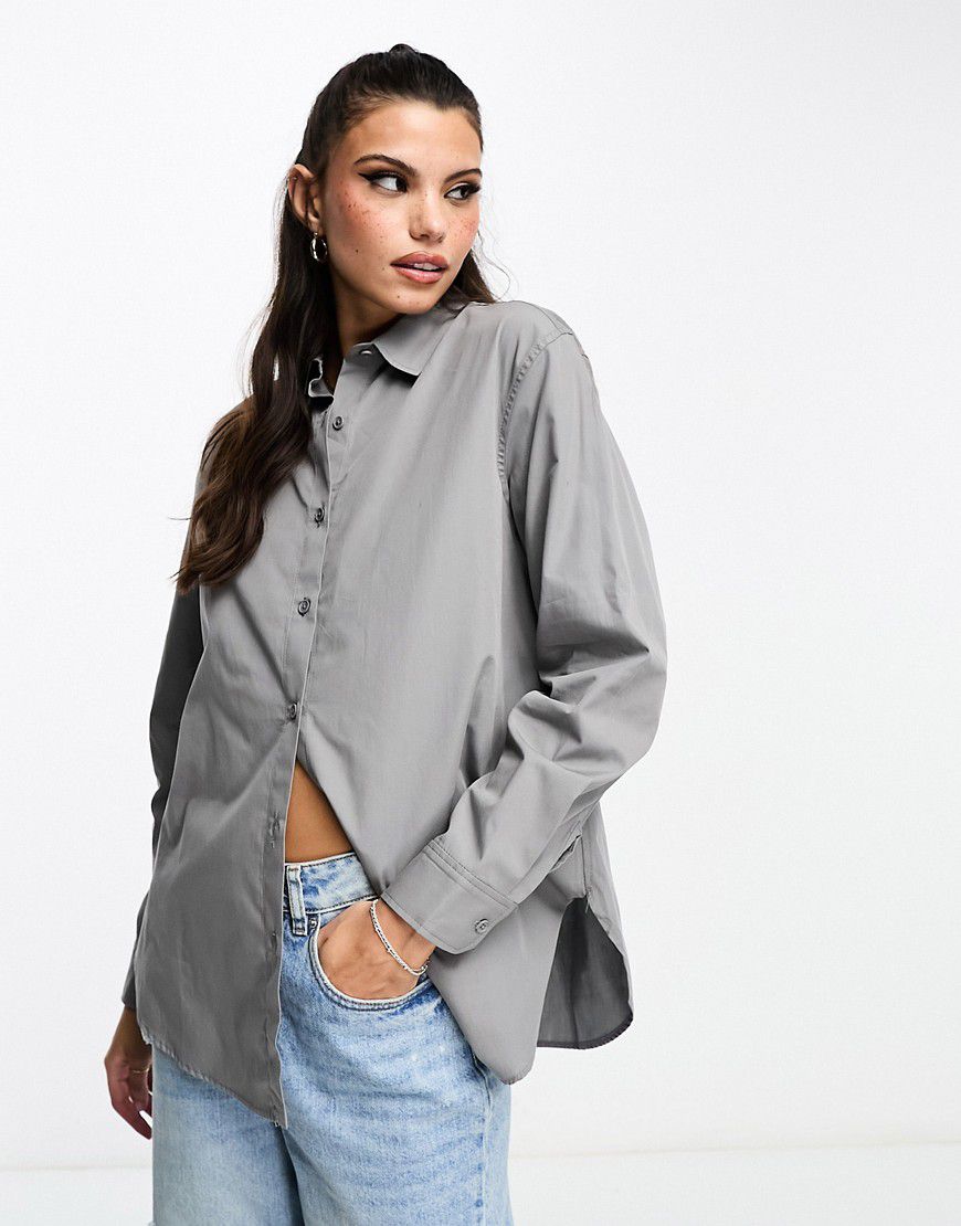 Camicia oversize in popeline grigio antracite - Bershka - Modalova