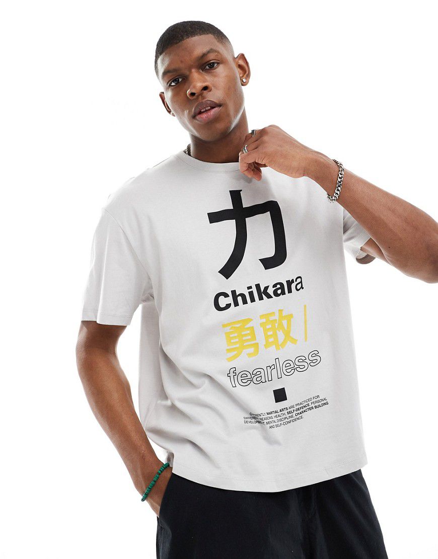 Chikara - T-shirt bianca con stampa stile giapponese - Bershka - Modalova