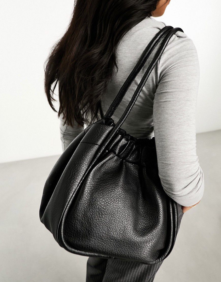 Maxi borsa in similpelle PU nera arricciata - Glamorous - Modalova