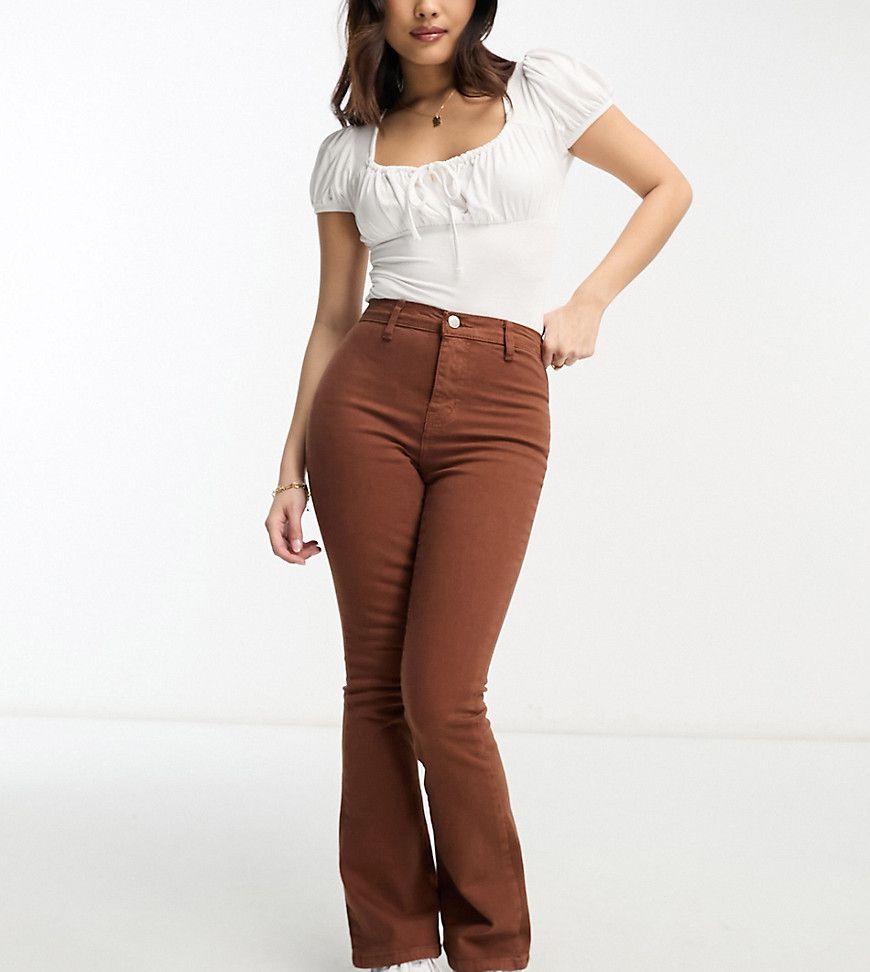 Petite - Bianca - Jeans a fondo ampio stile disco a vita alta marrone cioccolato - Don't Think Twice - Modalova
