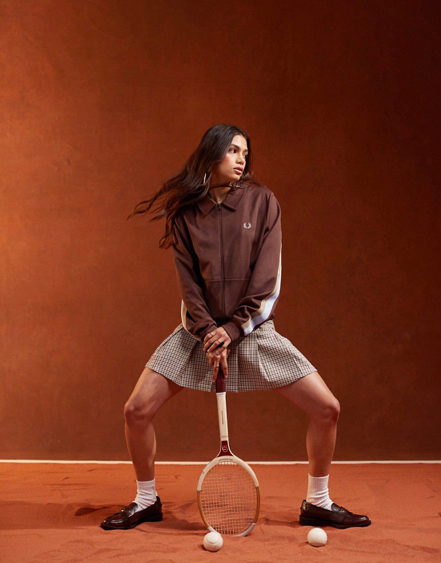 Giacca sportiva unisex color scuro con profili a contrasto e colletto in coordinato - Fred Perry - Modalova