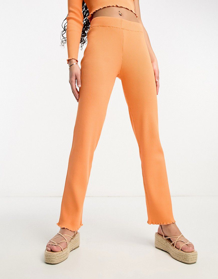 Pantaloni a zampa arancioni in coordinato - Monki - Modalova