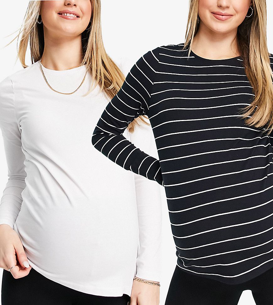 Confezione da 2 top a maniche lunghe bianco e a righe - New Look Maternity - Modalova
