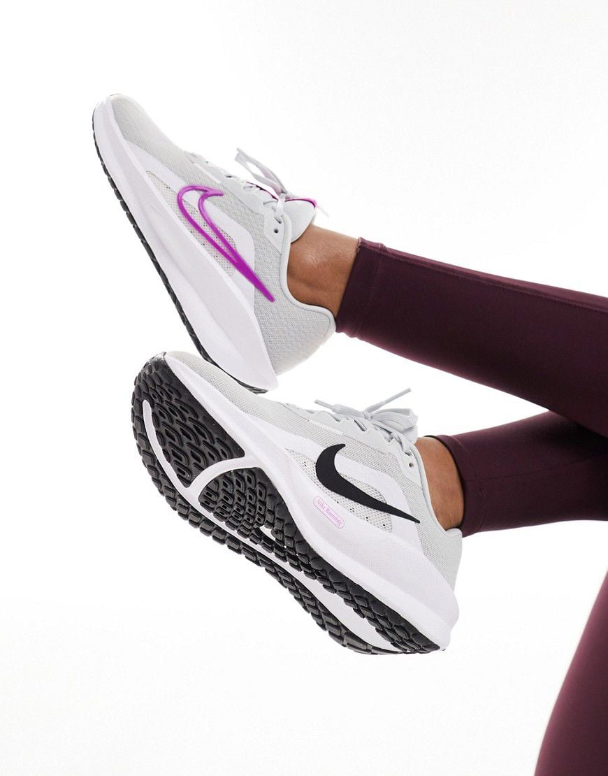 Downshifter 13 - Sneakers bianche e viola hyper - Nike Running - Modalova