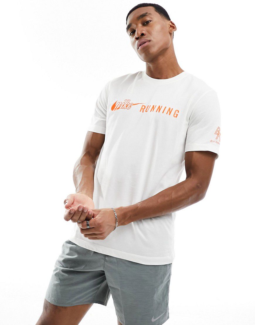 Trail Dri-FIT - T-shirt bianca con grafica - Nike Running - Modalova