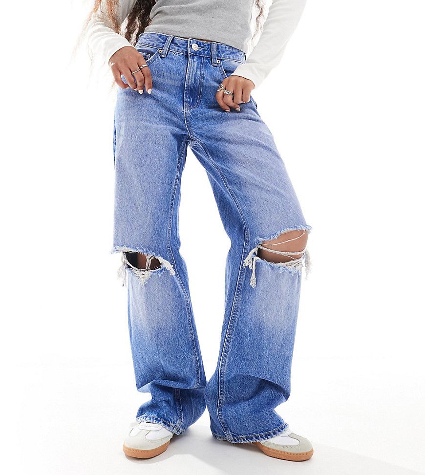 Petite - Jeans a fondo ampio color medio slavato - Stradivarius - Modalova