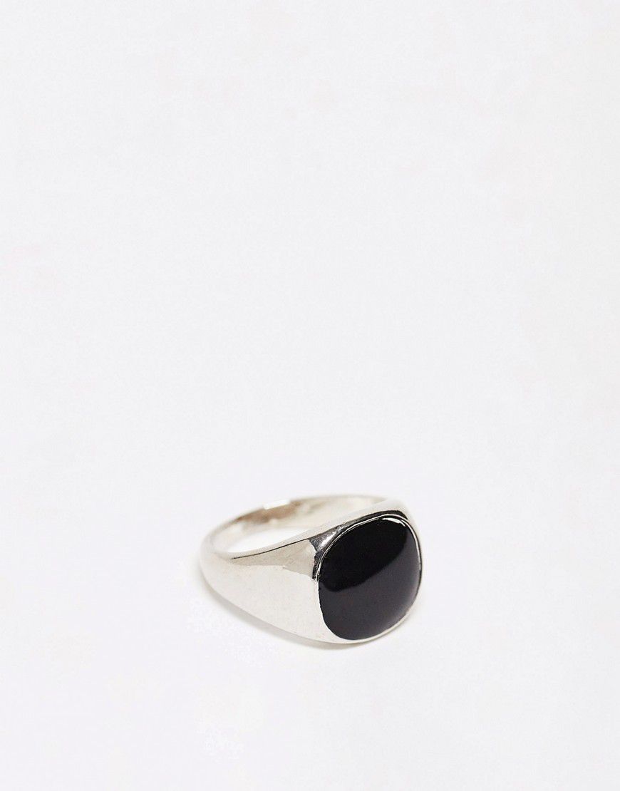 Anello spesso color con gemma nera - SVNX - Modalova