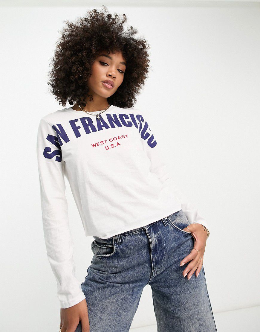 Maglietta a maniche lunghe tagliata con scritta "San Francisco" - River Island - Modalova