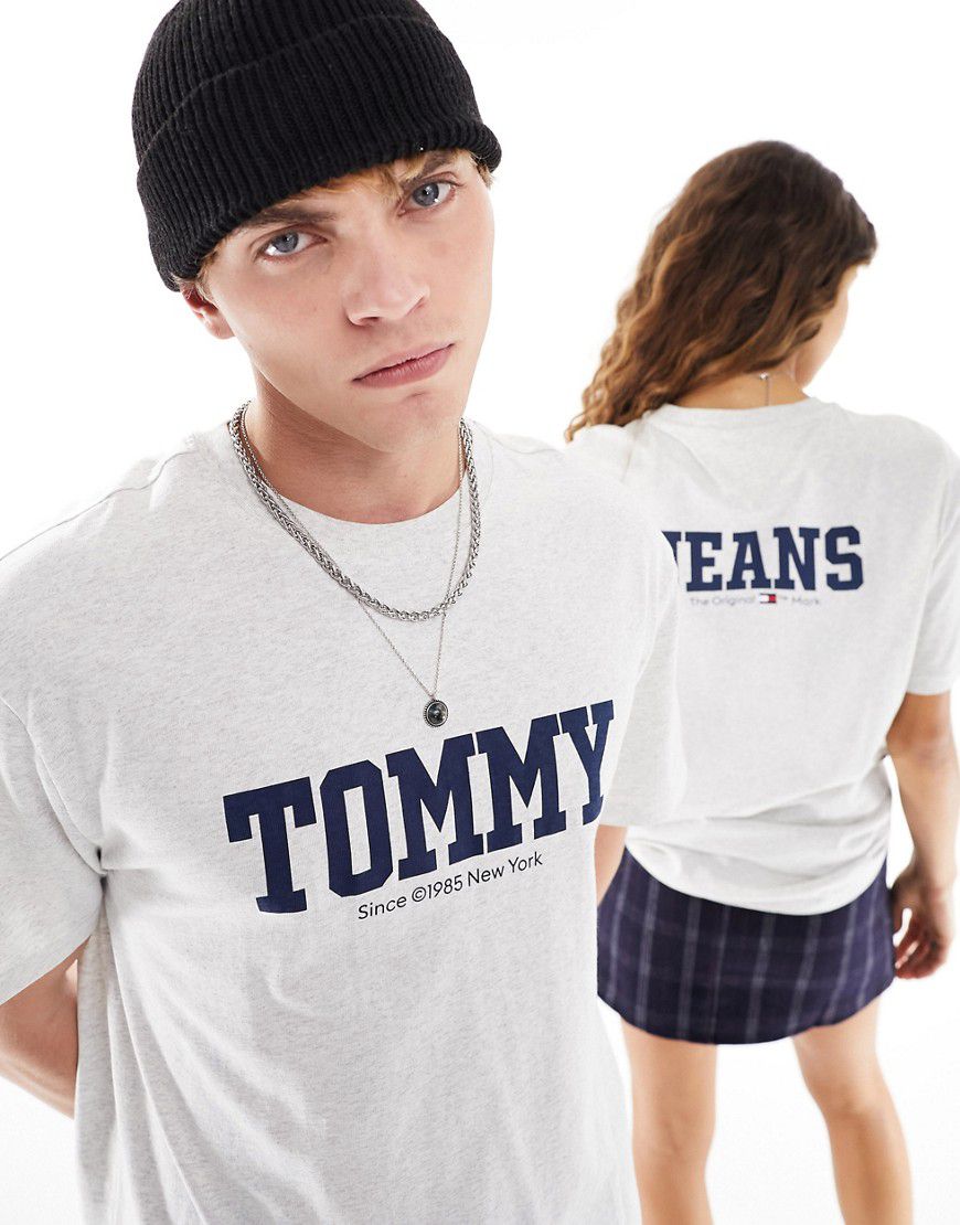 DNA - T-shirt unisex regular fit grigia con logo - Tommy Jeans - Modalova