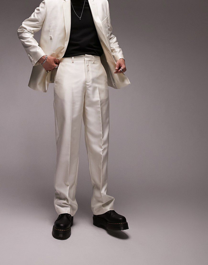 Pantaloni da abito a fondo ampio con pieghe bianchi - Topman - Modalova