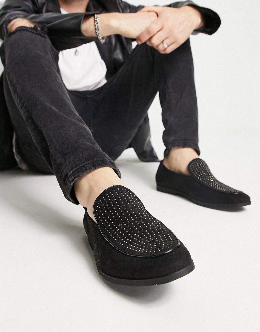 Pantofole stile mocassini in velluto con borchie - Truffle Collection - Modalova