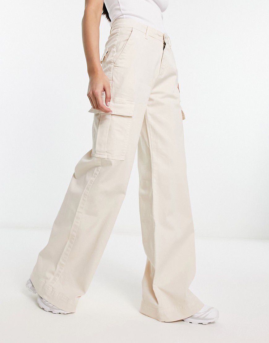 Pantaloni cargo in twill color crema a vita alta con fondo ampio - Urban Classics - Modalova