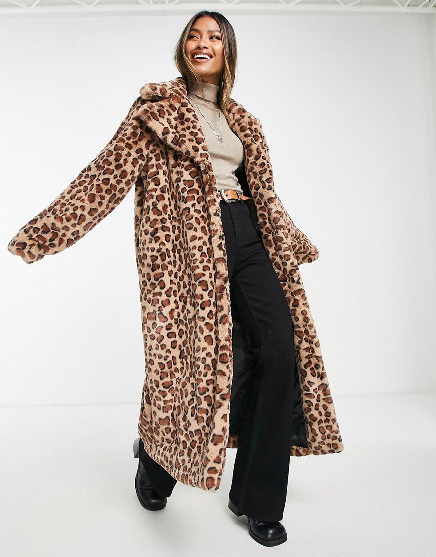 Cappotto taglio lungo in pelliccia sintetica con stampa leopardata - VIOLET ROMANCE - Modalova