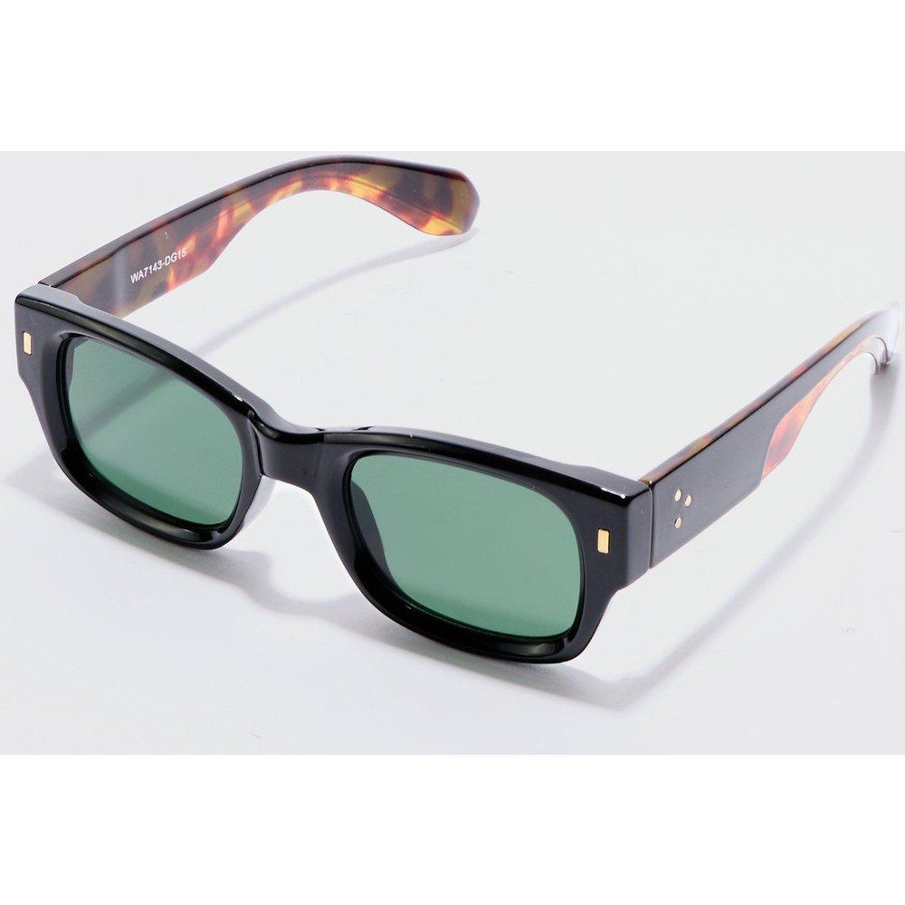 Chunky Sunglasses With Tortoise Shell Detail In Black - boohoo - Modalova