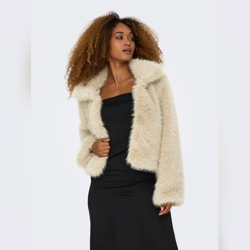 Hannah Fur Coat – Nana Jacqueline
